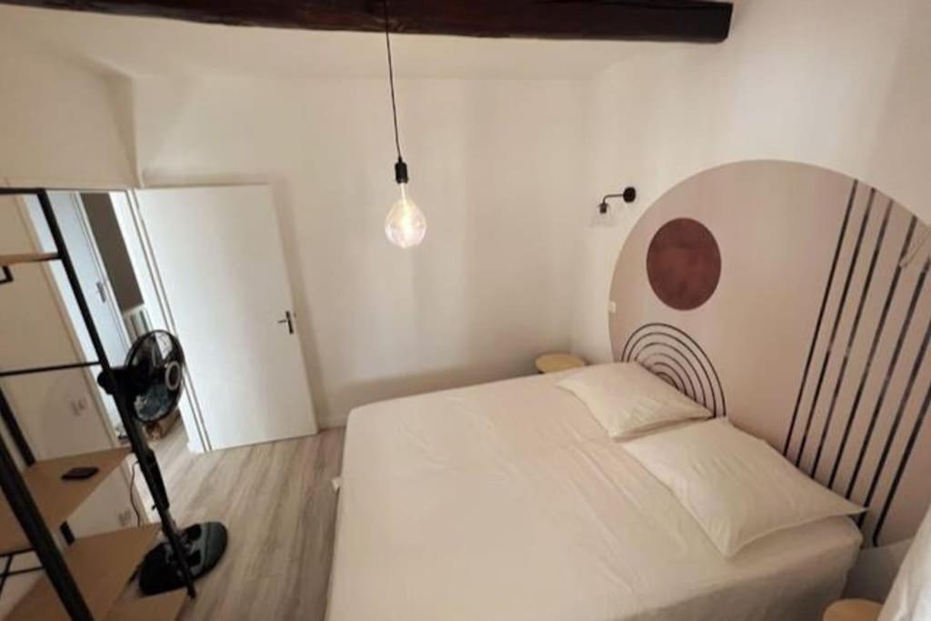 ヴィルヌーヴ・レ・ザヴィニョンLes Arches - Belle Decoration - Wifi - Ac Climアパートメント エクステリア 写真