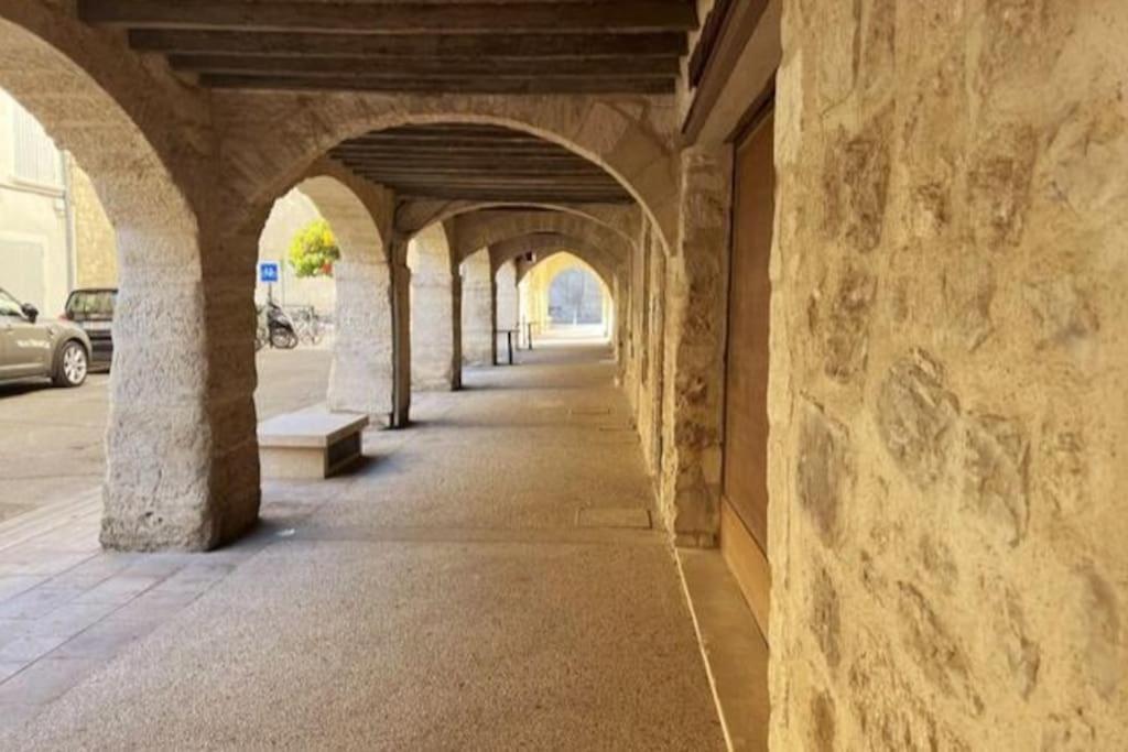 ヴィルヌーヴ・レ・ザヴィニョンLes Arches - Belle Decoration - Wifi - Ac Climアパートメント エクステリア 写真